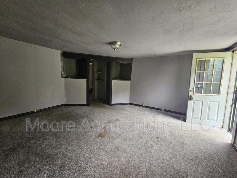1506 El Paso St - Photo 2 of 19