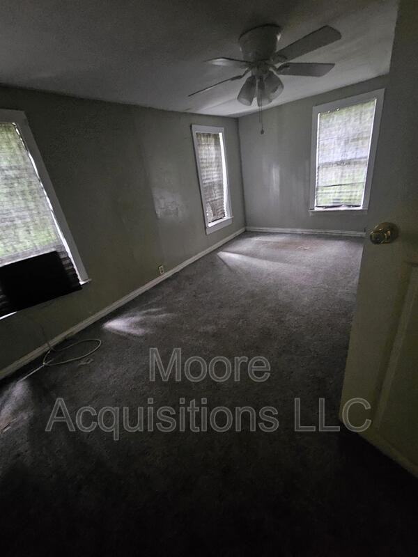 1506 El Paso St - Photo 5 of 19
