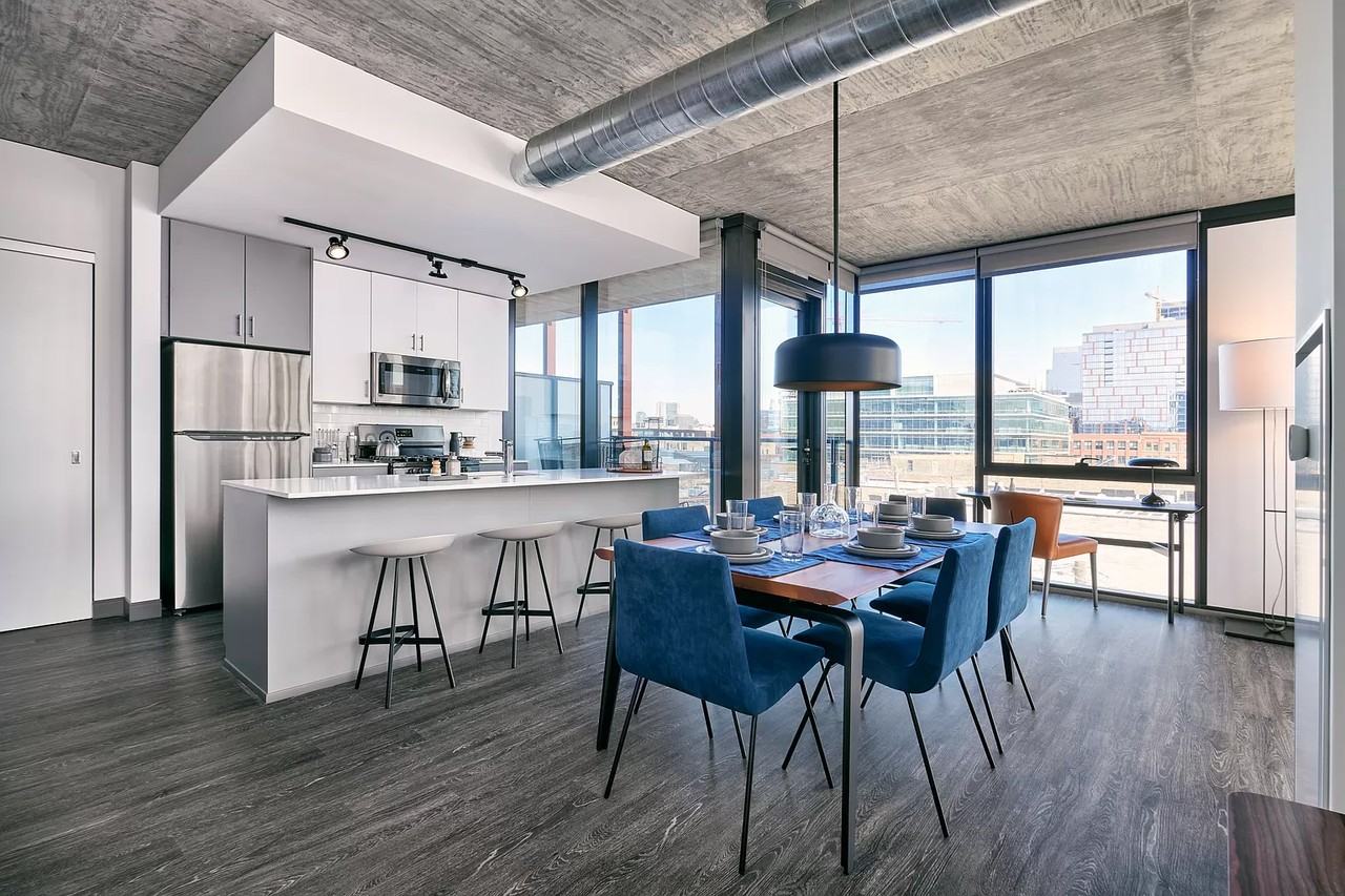 N Elizabeth St #2102 - Photo 2 of 26