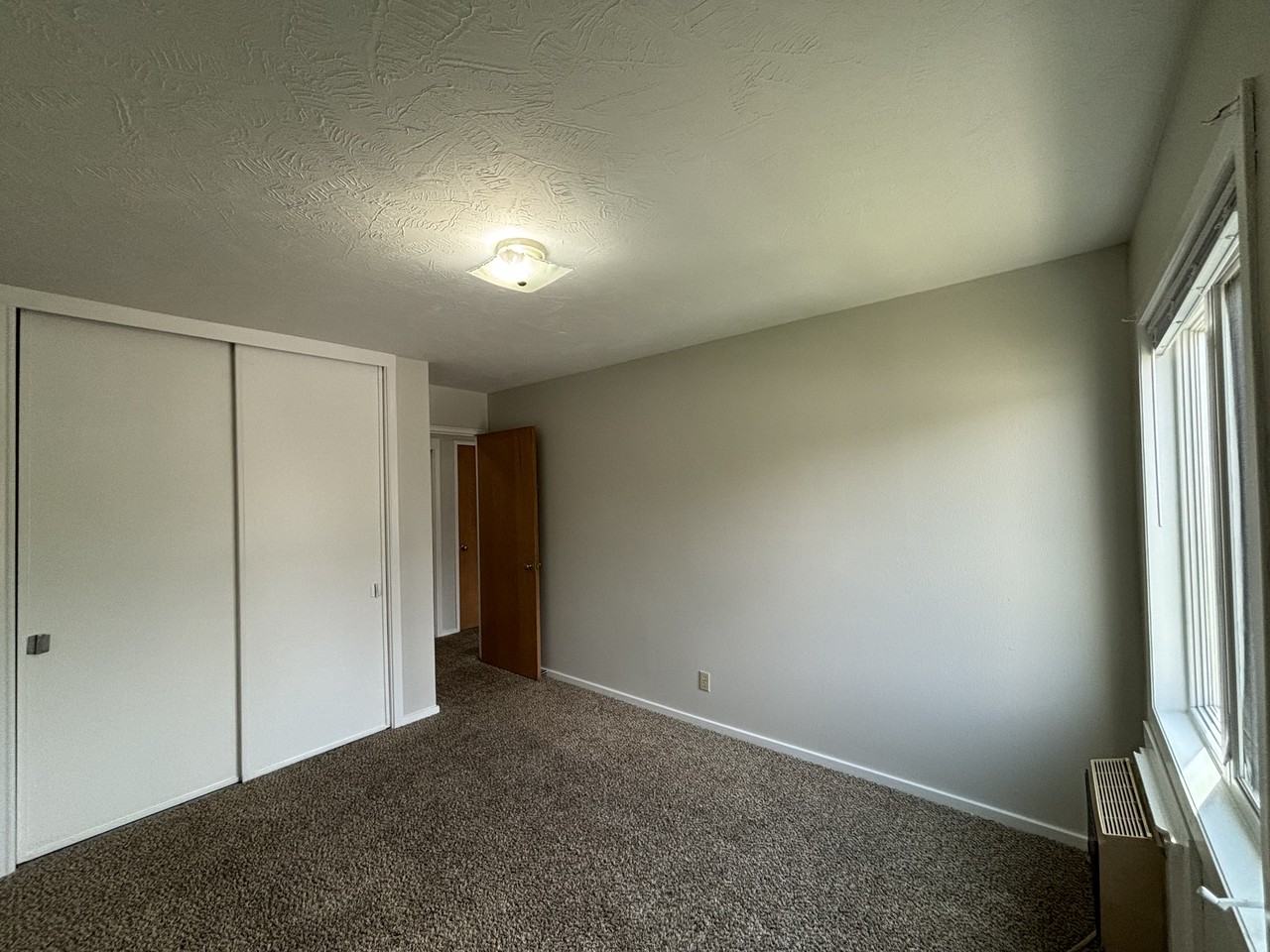 321 W Highland Dr #302 - Photo 6 of 7