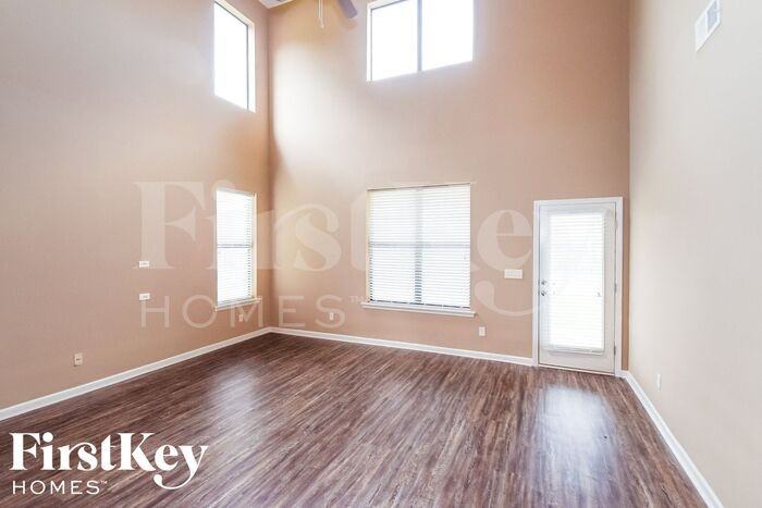 245 Waterstone Ct - Photo 2 of 15