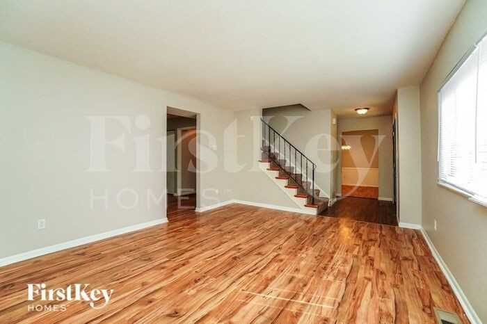 5632 Norcross Rd - Photo 3 of 15