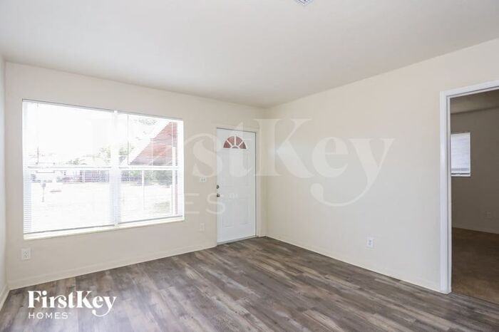 6505 Flagler St - Photo 2 of 15