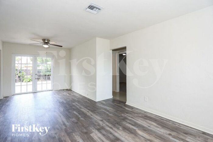 6505 Flagler St - Photo 3 of 15