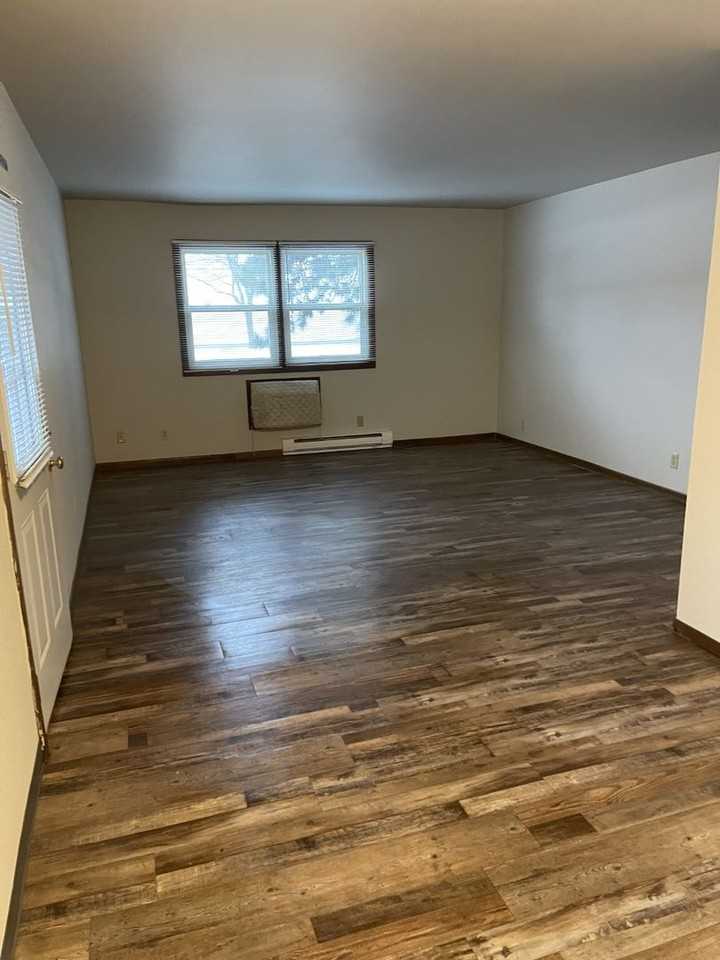 2744 Birch St - Photo 4 of 8