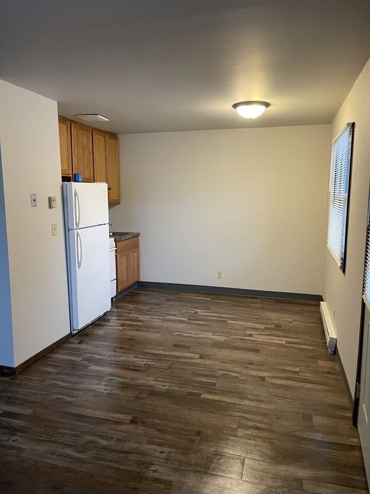 2744 Birch St - Photo 5 of 8