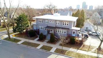 featured image of 2215 2215 - 2221 E Beverly