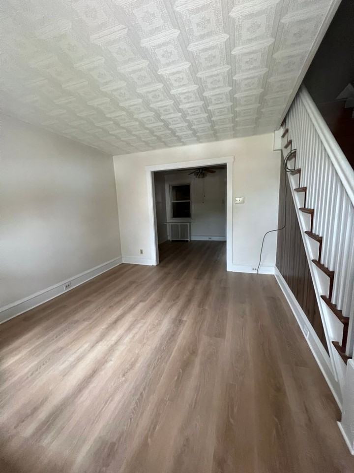 32 S 22nd St - Photo 2 of 6