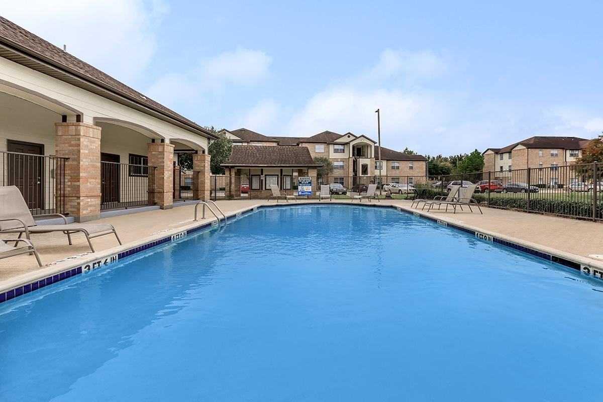 Alcott Village - Photo 7 of 39