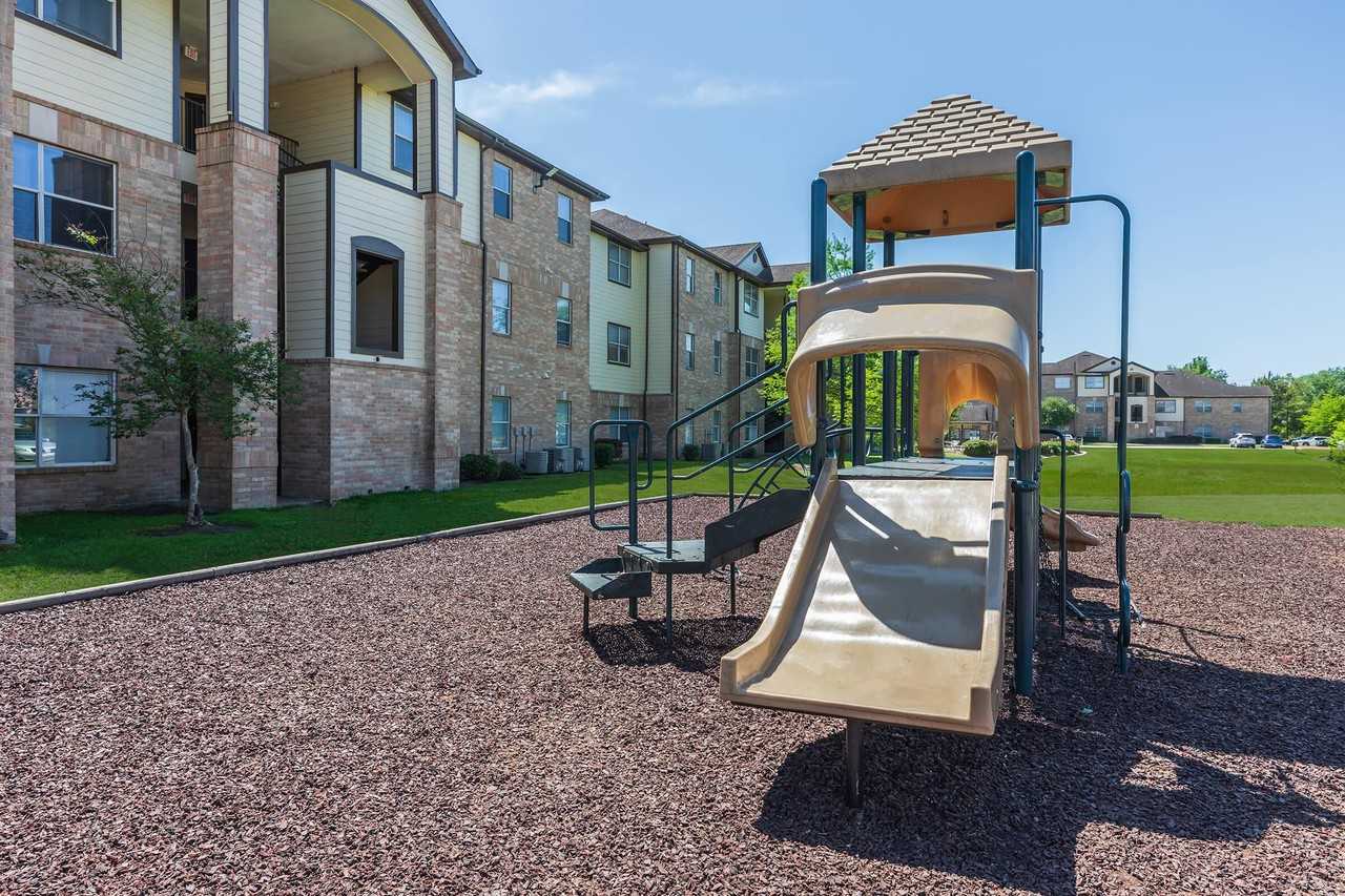 Alcott Village - Photo 5 of 39