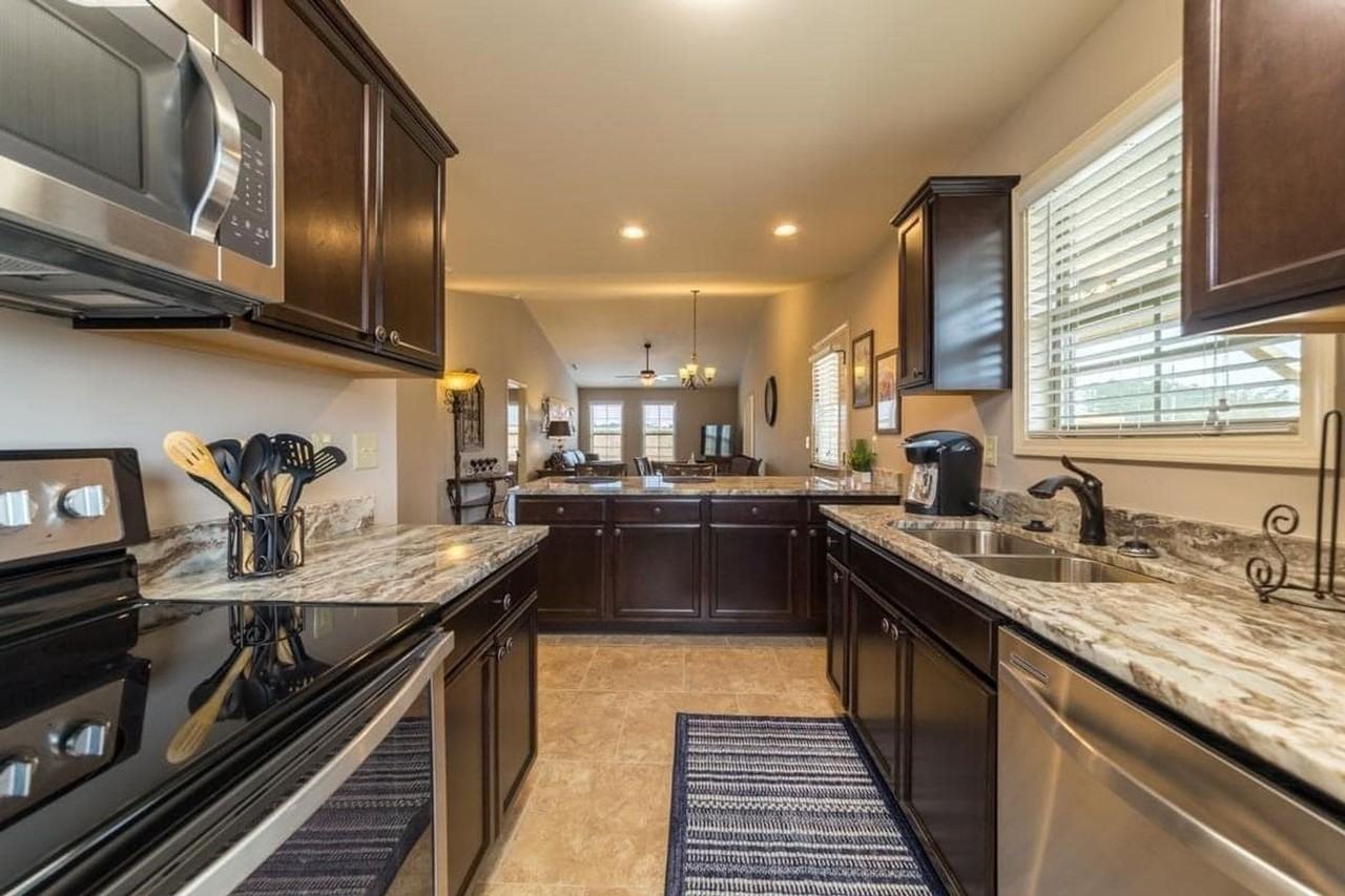 Chandler Pointe - Photo 2 of 50