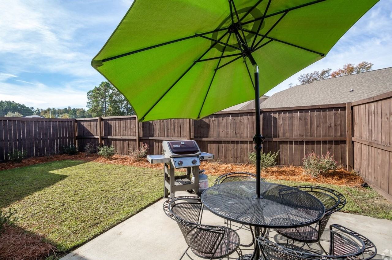 Chandler Pointe - Photo 3 of 50