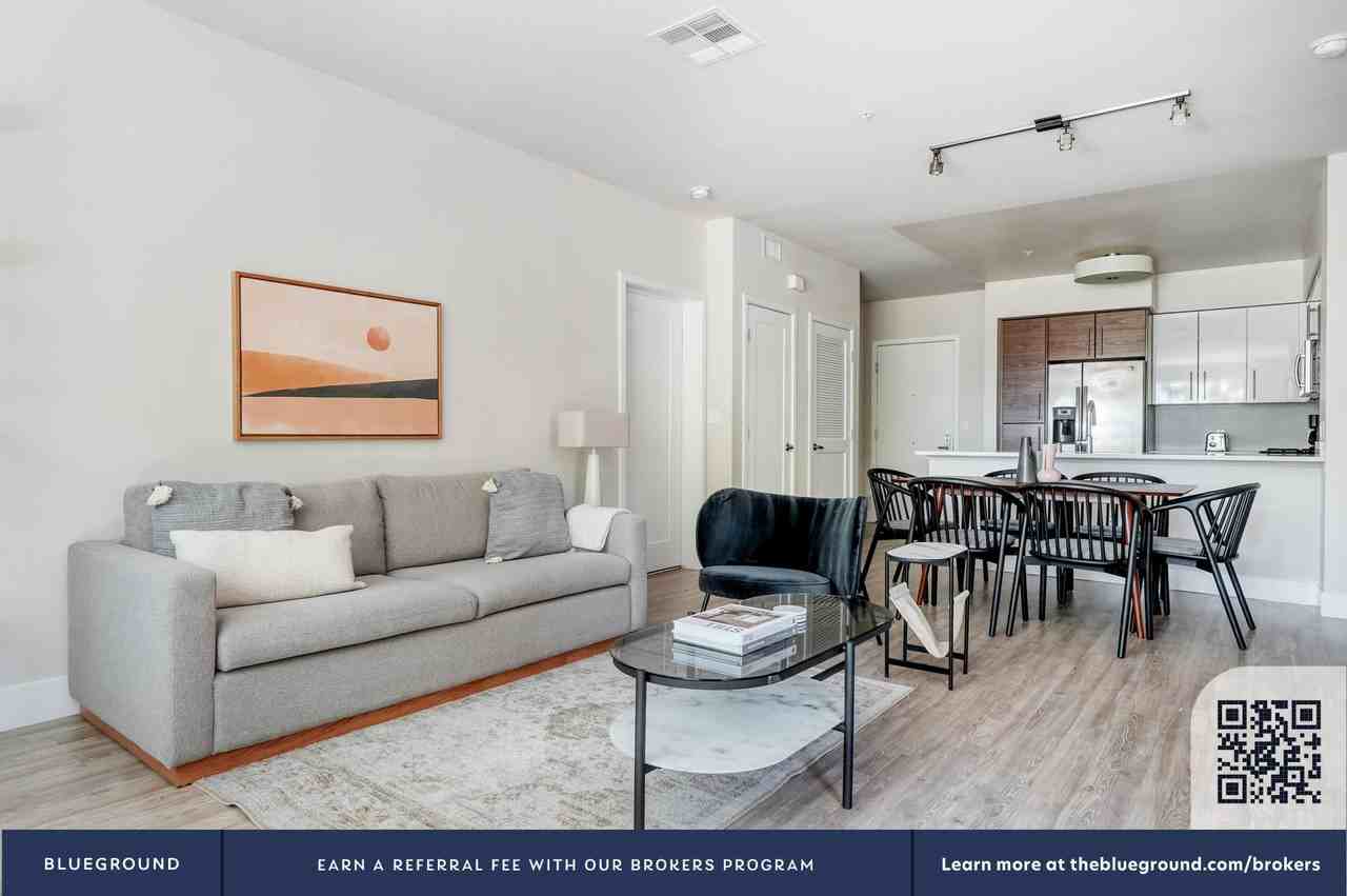 299 Franklin Street - Photo 5 of 42