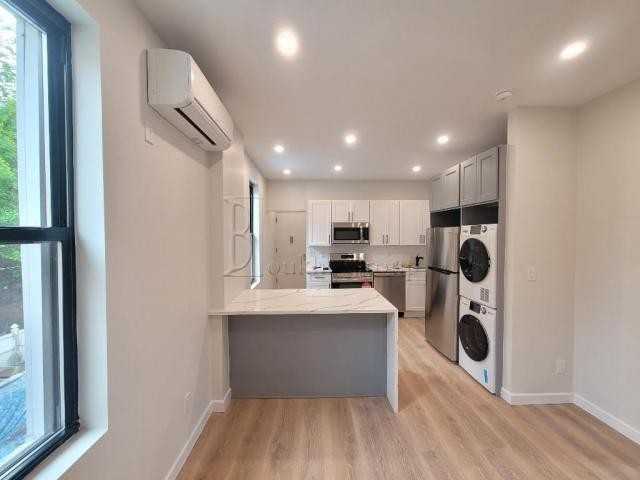 2189 37th St - Photo 3 of 7