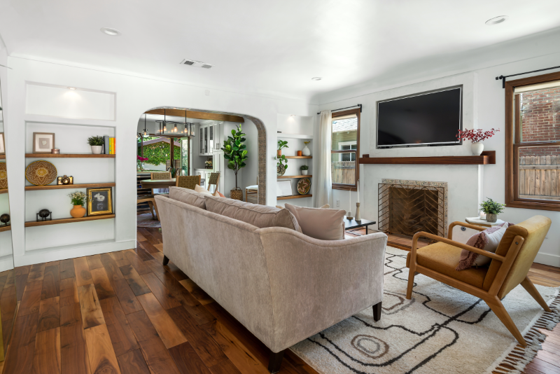 1956 N Los Robles Ave - Photo 3 of 15