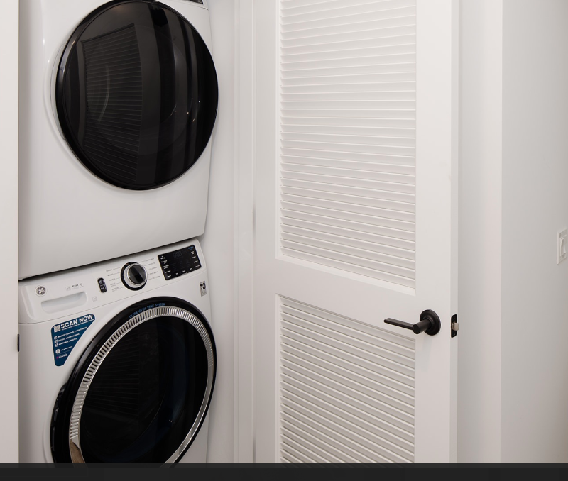 188 N Aberdeen St - Photo 3 of 17