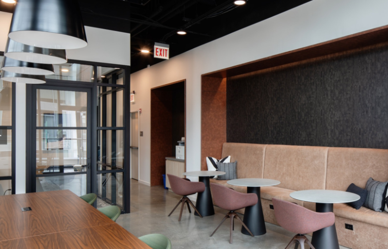 188 N Aberdeen St - Photo 7 of 17