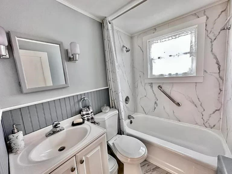 62 Pond St - Photo 2 of 10