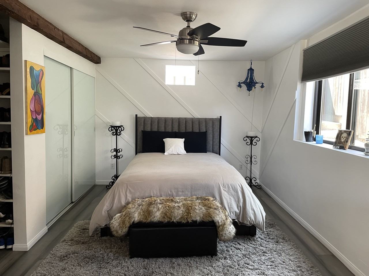 1986 Ocean View Boulevard - Photo 3 of 10