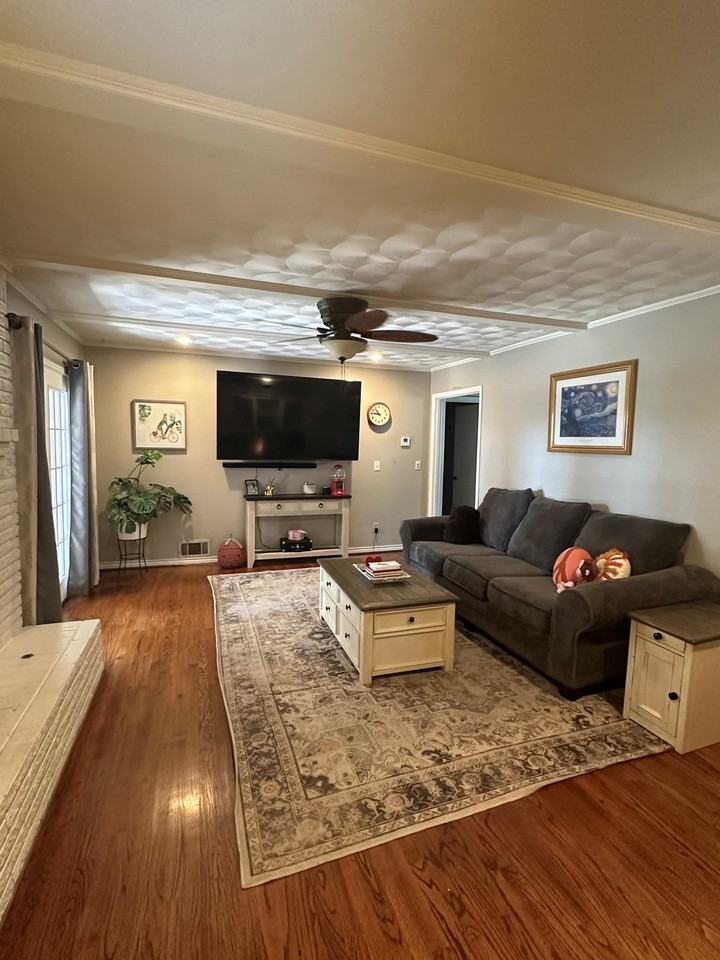 10533 Yorkford Dr #NA - Photo 2 of 14