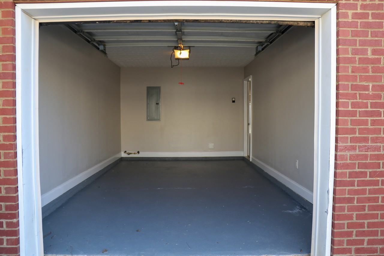 322 Tara Commons Cir #NA - Photo 2 of 34