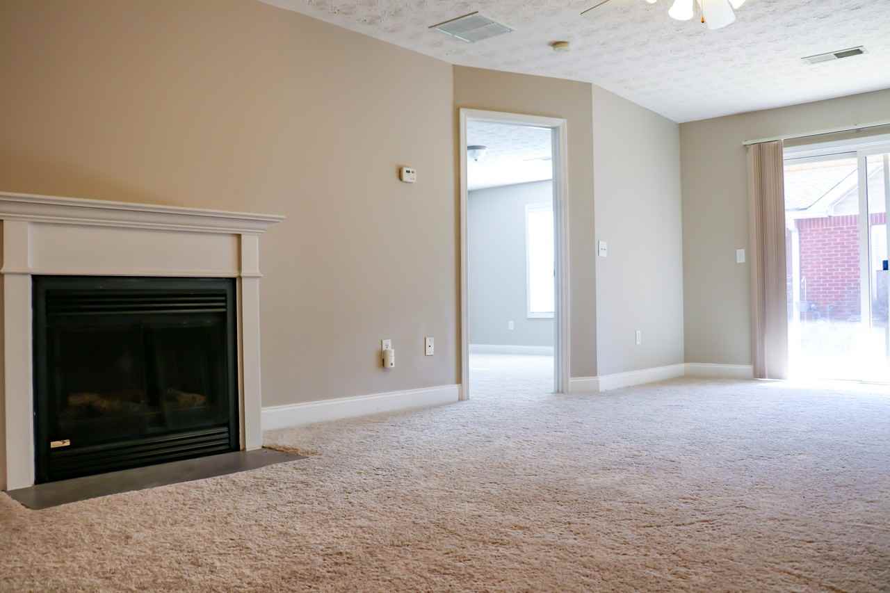 322 Tara Commons Cir #NA - Photo 4 of 34