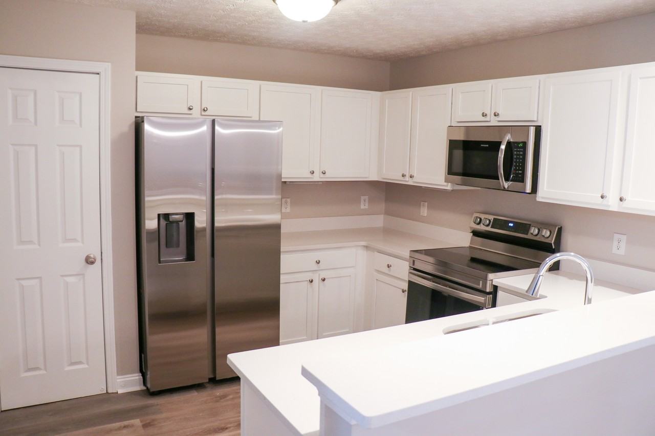 322 Tara Commons Cir #NA - Photo 6 of 34