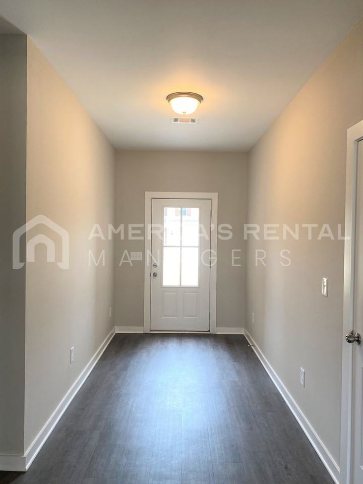 14395 Chase Dr - Photo 4 of 21