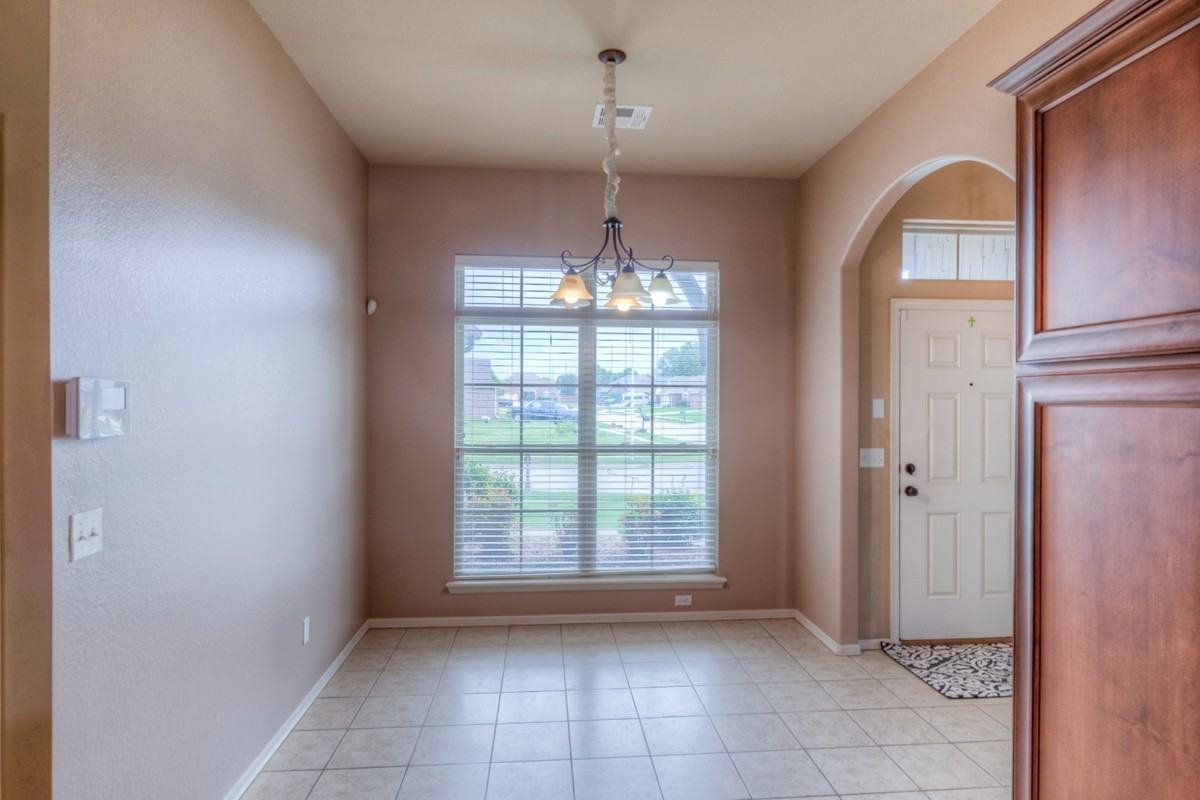 1501 W Birmingham St #1 - Photo 6 of 34