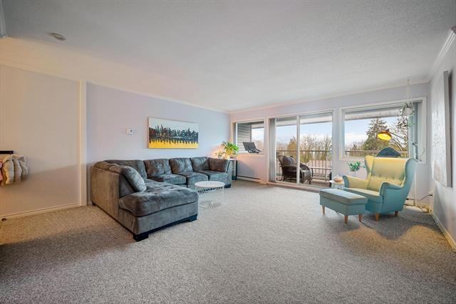 1089 Cecile Drive - Photo 2 of 20