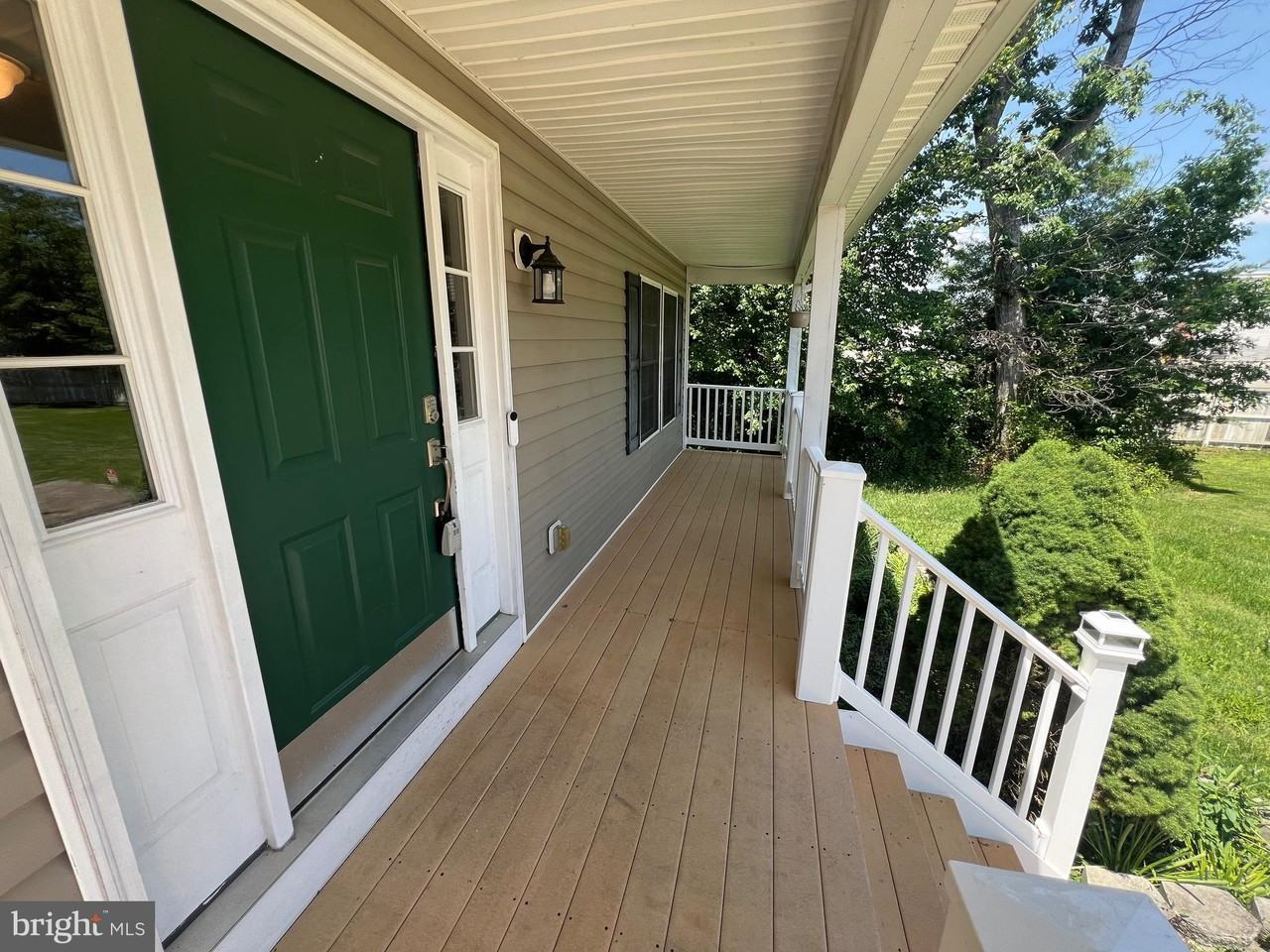 22675 Kinnegad Dr - Photo 2 of 21