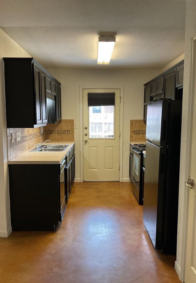 213 W Arlo Rd #A - Photo 2 of 16