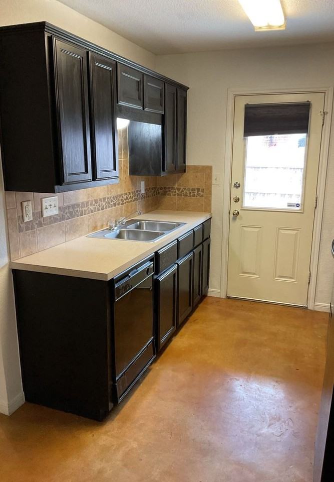 213 W Arlo Rd #A - Photo 3 of 16