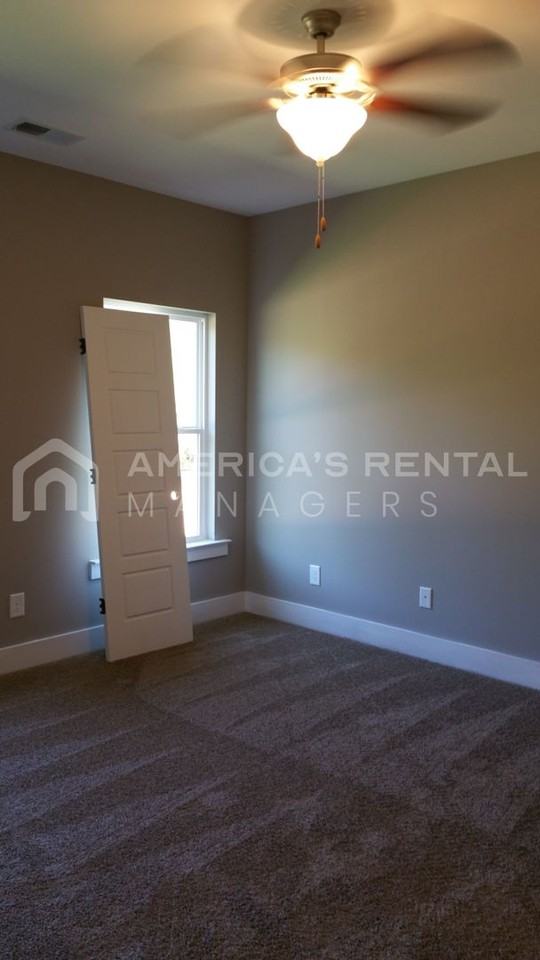 5589 Park Side Rd - Photo 7 of 18
