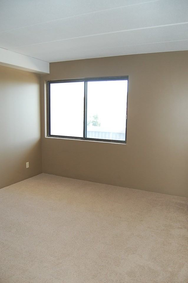 1660 G Street - Photo 2 of 49