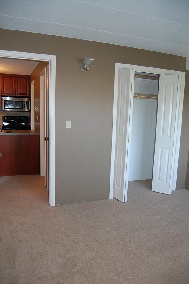 1660 G Street - Photo 3 of 49