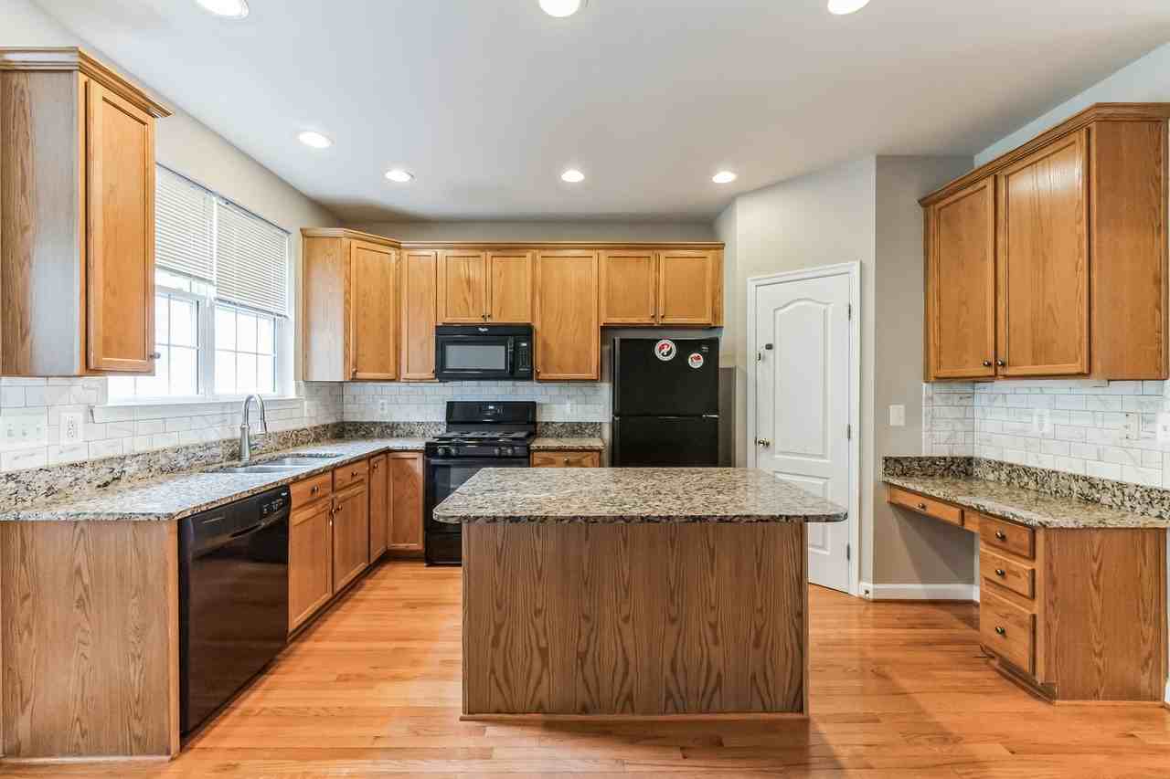 7589 Great Swan Ct - Photo 4 of 19