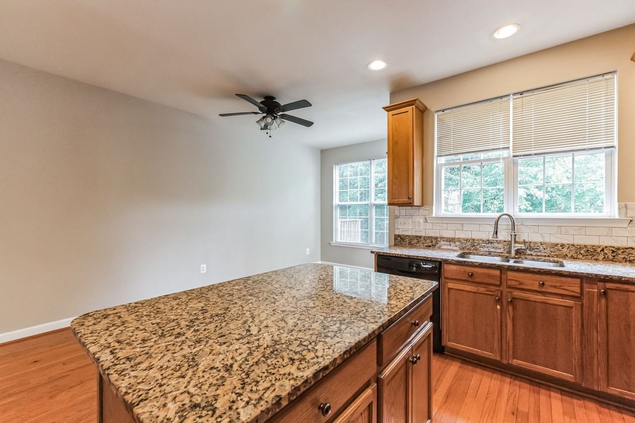 7589 Great Swan Ct - Photo 6 of 19