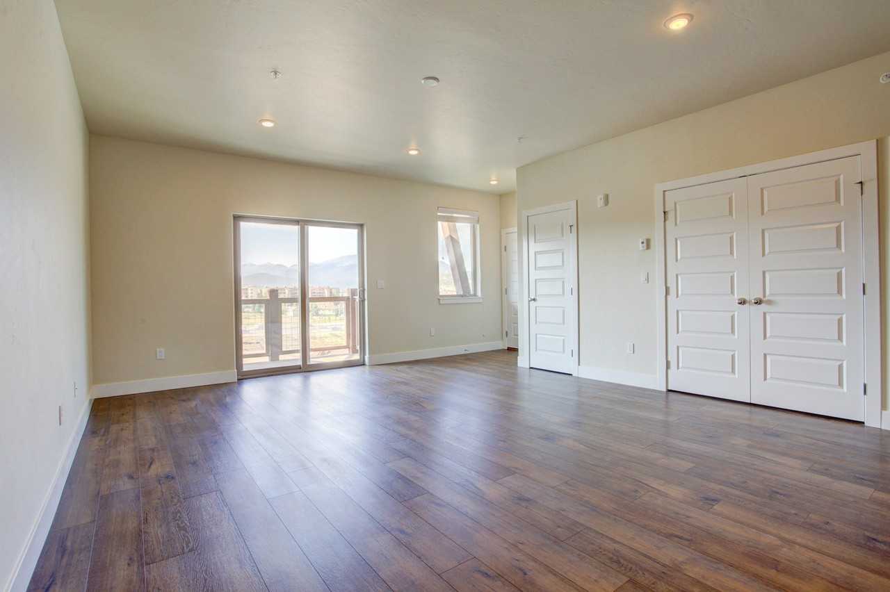 Dillon Ridge Apartments 380 - Photo 6 of 33