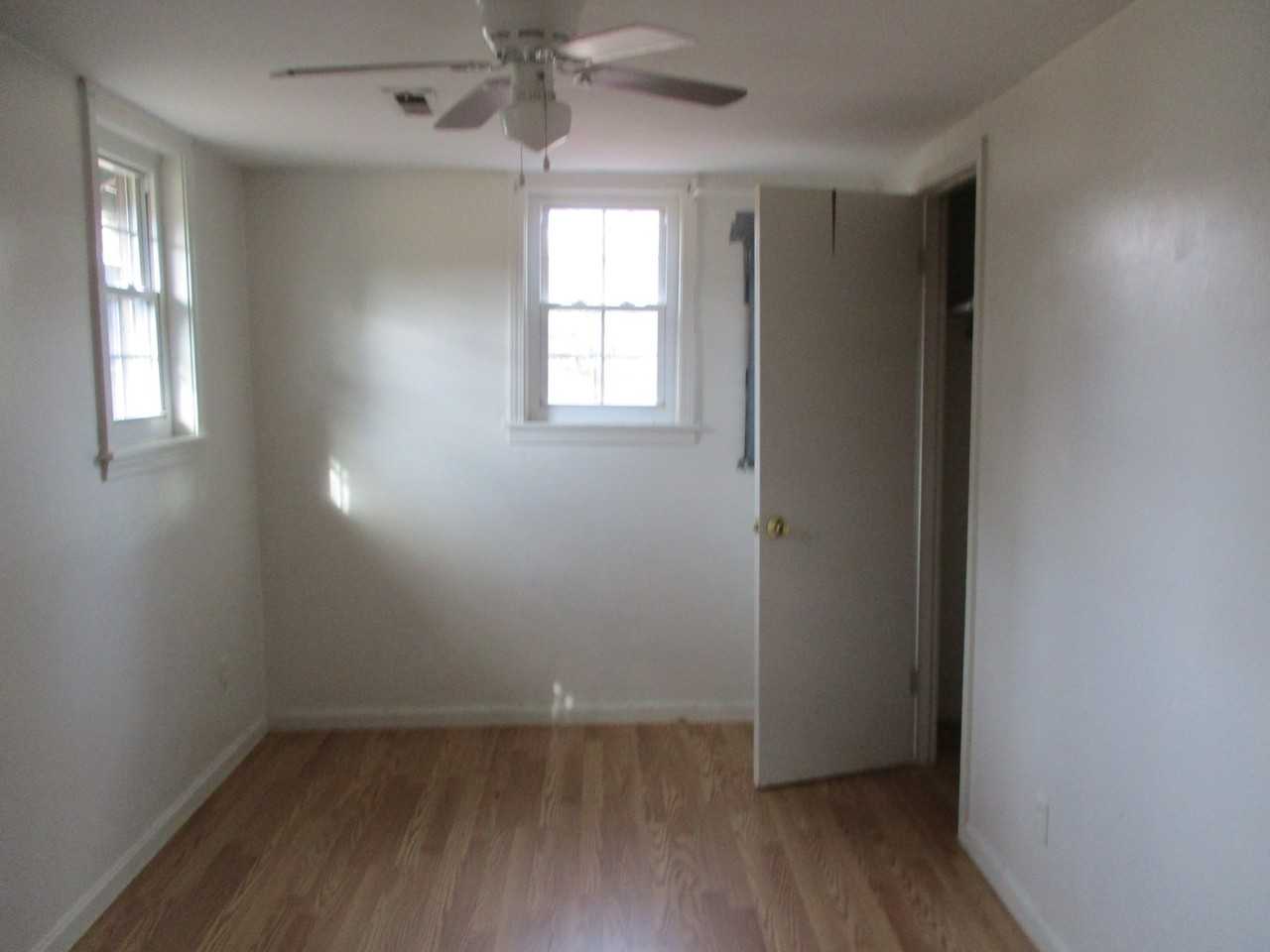 2055 Bend Rd - Photo 6 of 9
