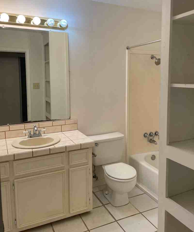 254 Traceland Dr - Photo 3 of 9