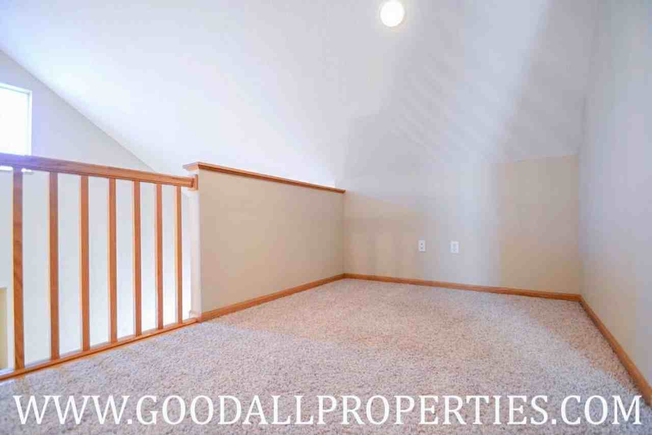 4319 152nd Ct - Photo 7 of 12