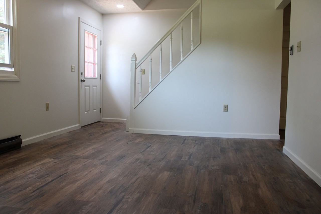 109 Twin Hills Rd - Photo 4 of 9