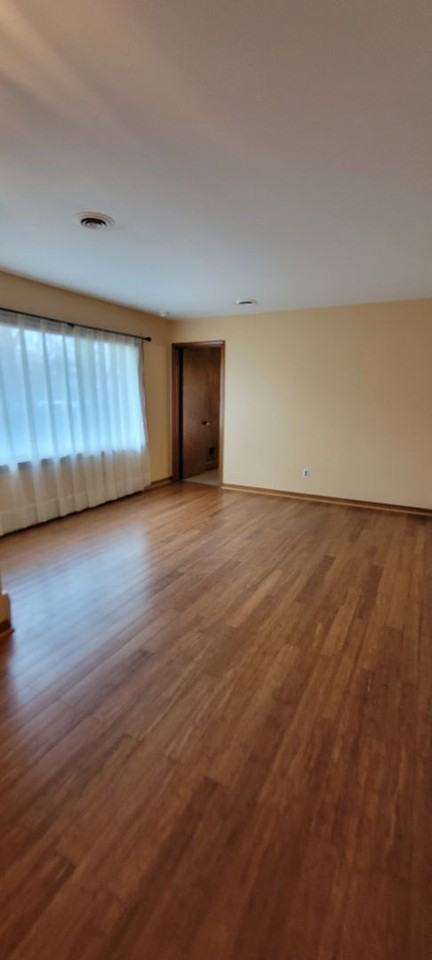 9608 Norfolk St - Photo 2 of 15