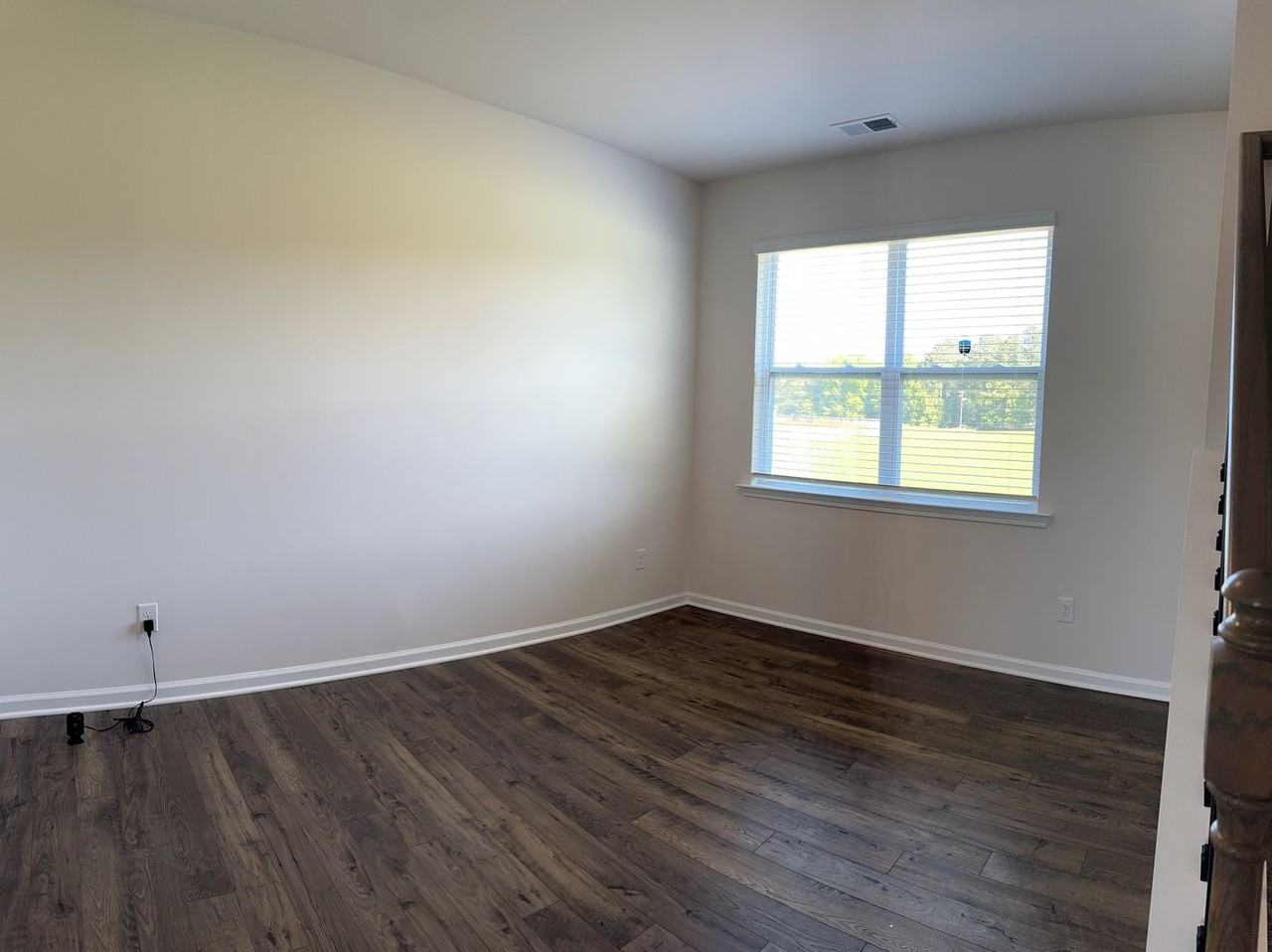 205 Tolbert Dr - Photo 3 of 21