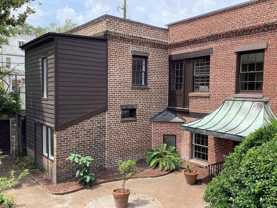 Renovated 2 Bedroom Carriage house off Lafayette Square - Photo 1 of 1
