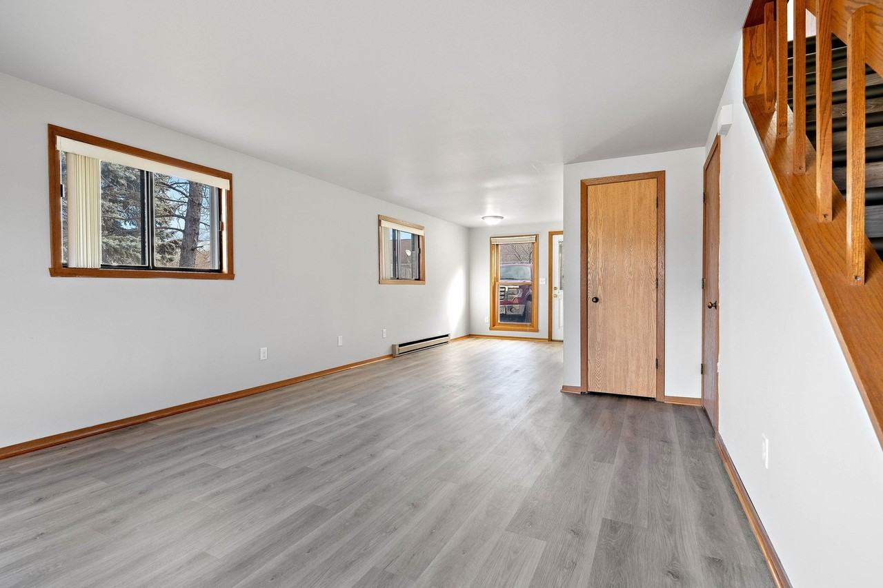 2235 Brookview Ct - Photo 6 of 15