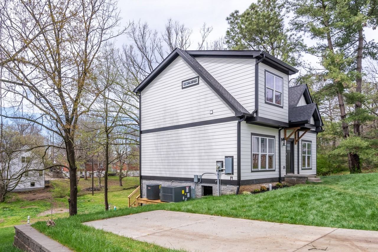 1804B Overton St - Photo 3 of 27