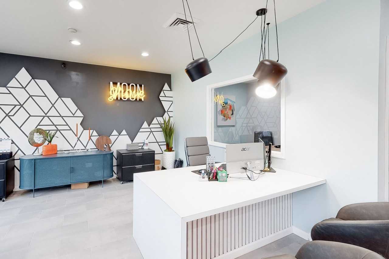 Moon Flats Apartments - Photo 5 of 45