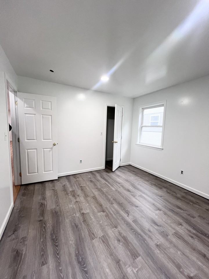 61 Ashland Street #1 - Photo 3 of 20